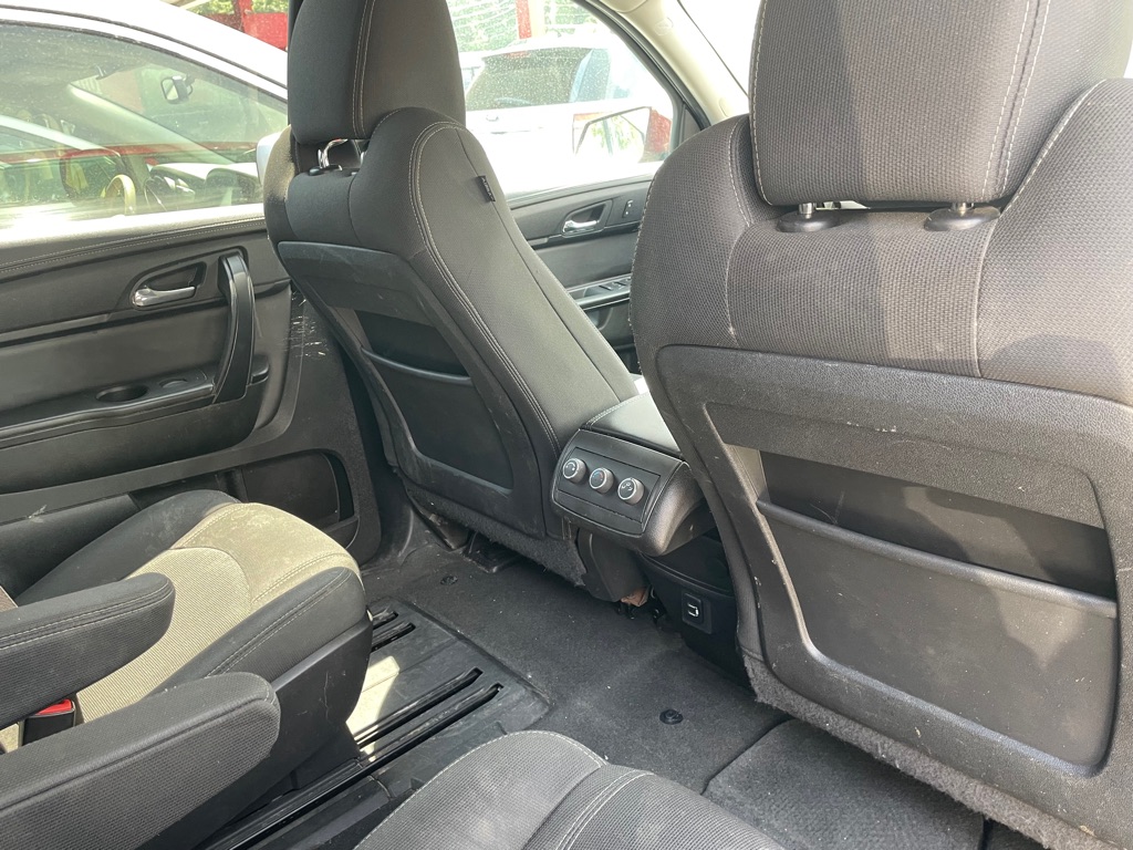 Photo 9 of this CHEVROLET TRAVERSE