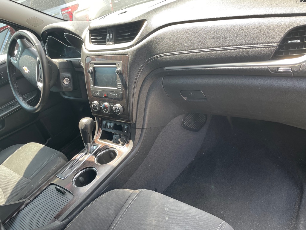 Photo 8 of this CHEVROLET TRAVERSE