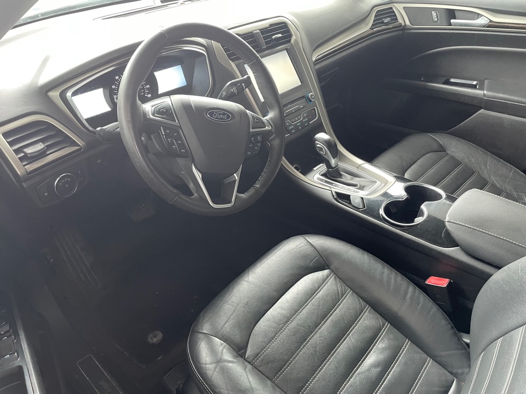 Photo 7 of this FORD FUSION