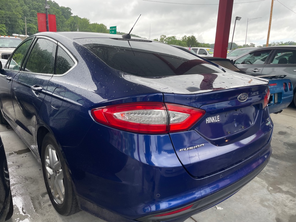 Photo 4 of this FORD FUSION