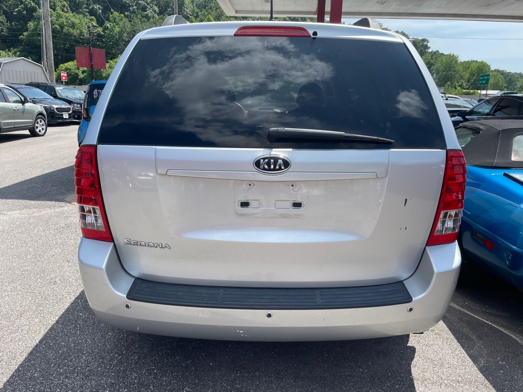 Photo 6 of this KIA SEDONA