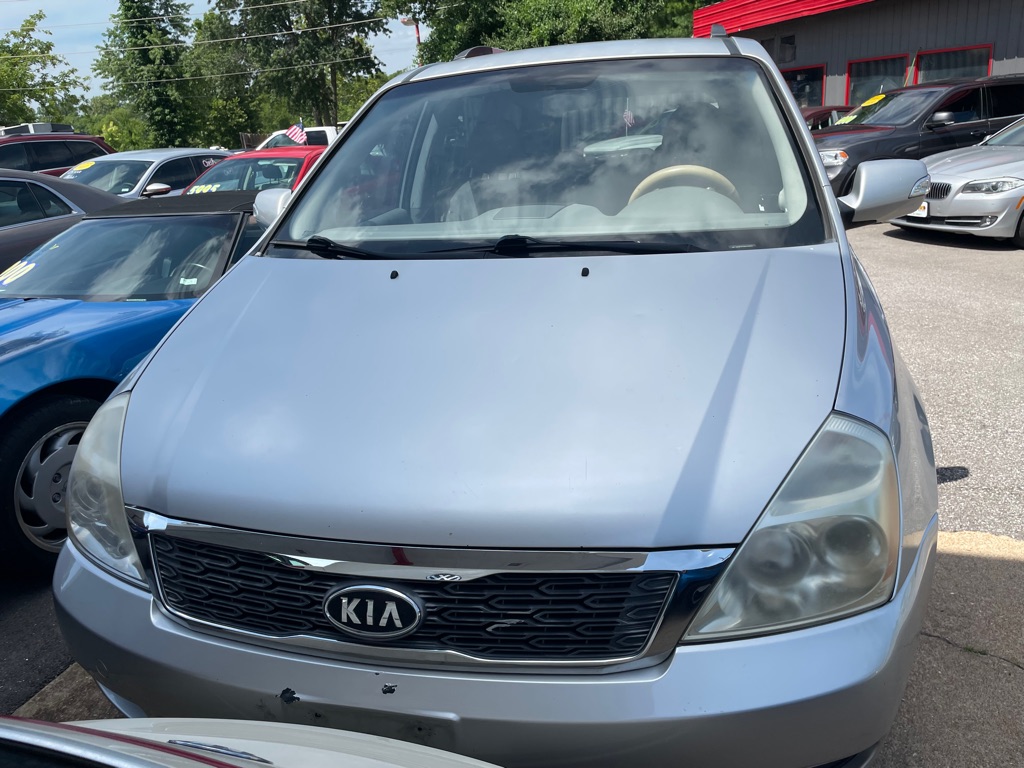 Photo 3 of this KIA SEDONA