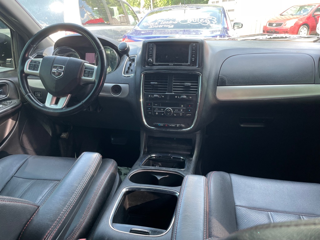 Photo 8 of this DODGE GRAND CARAVAN