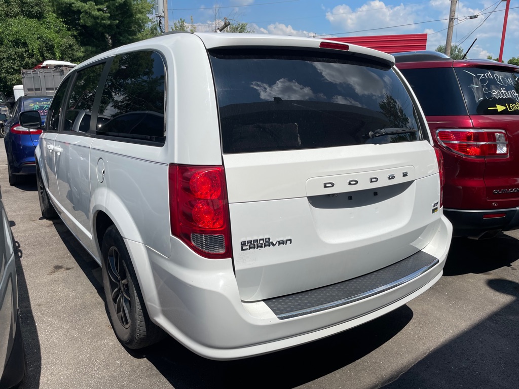 Photo 4 of this DODGE GRAND CARAVAN