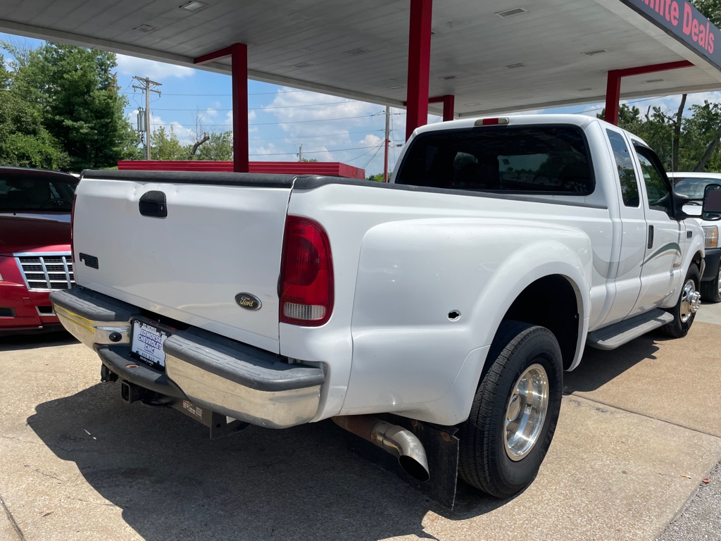 Photo 7 of this FORD F350