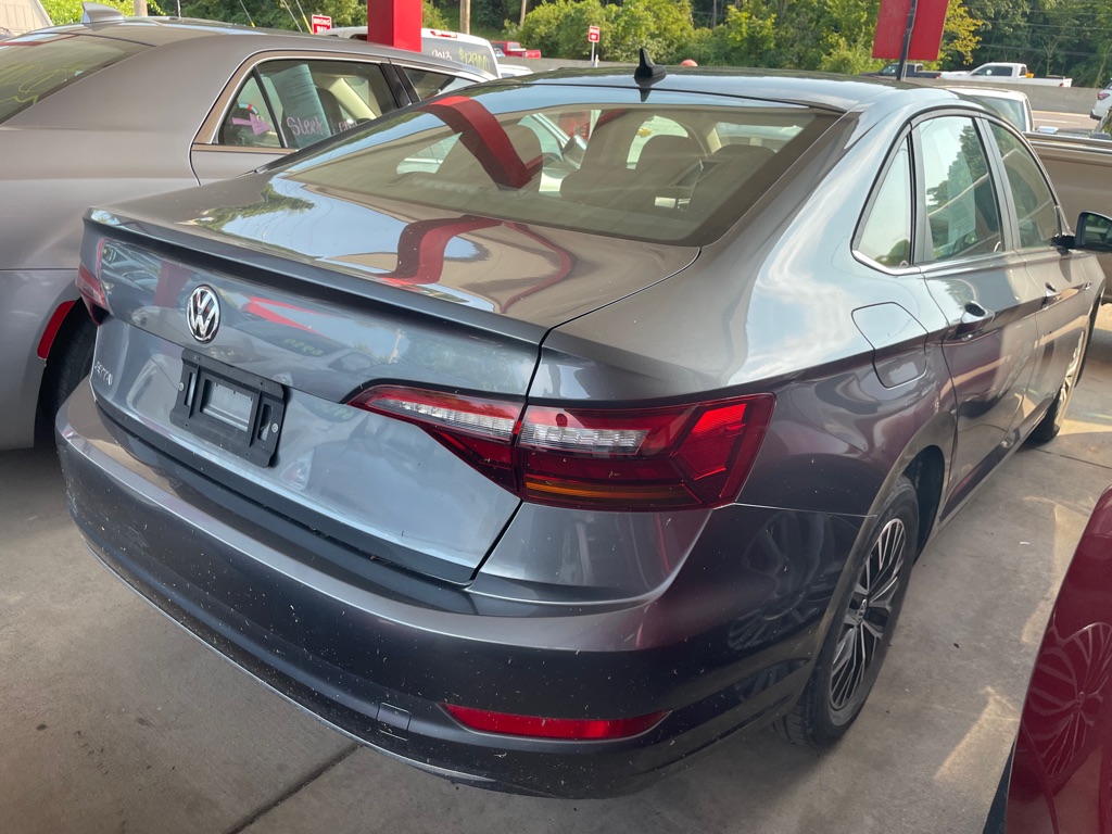 Photo 4 of this VOLKSWAGEN JETTA