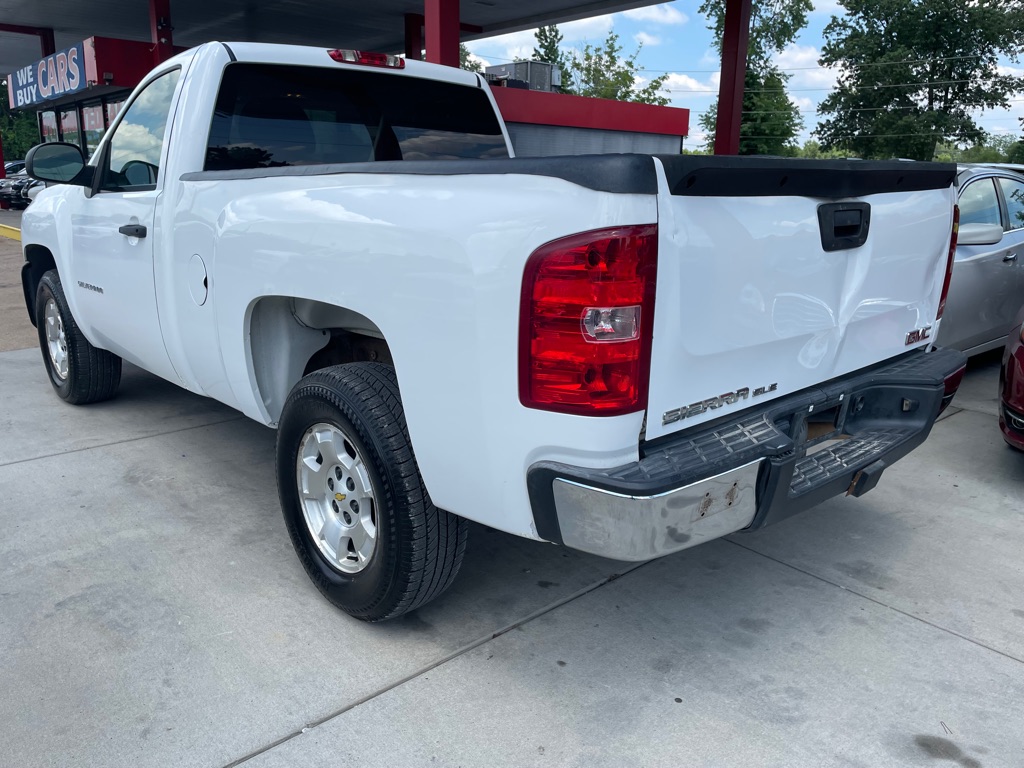 Photo 4 of this CHEVROLET SILVERADO 1500