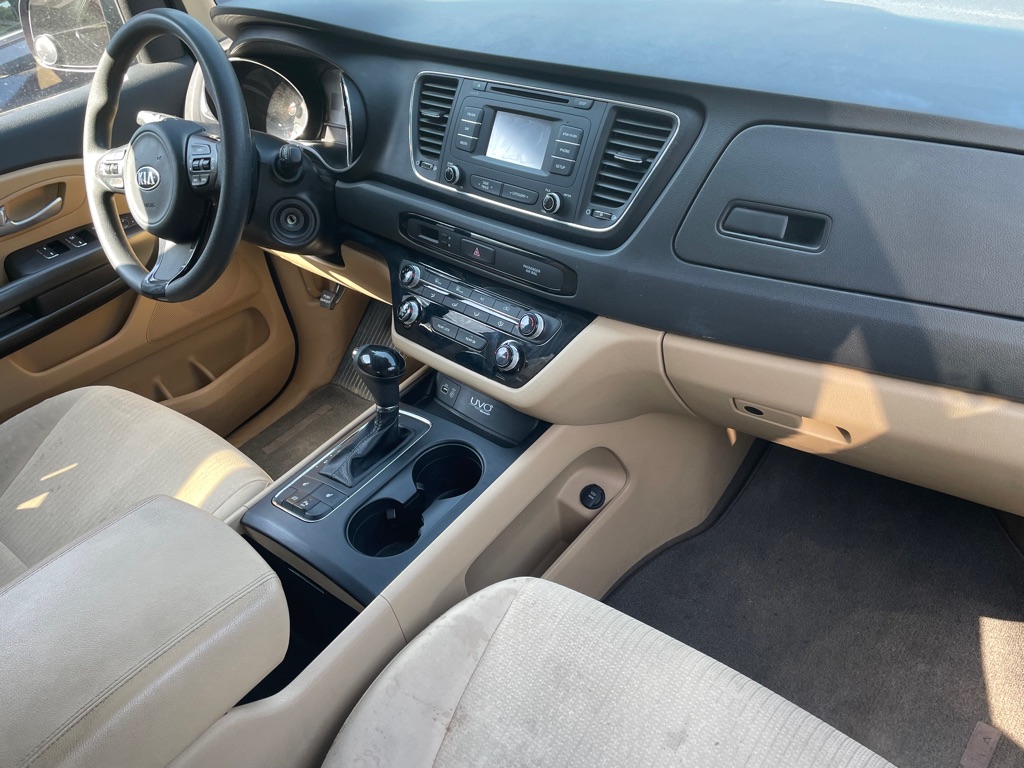 Photo 9 of this KIA SEDONA