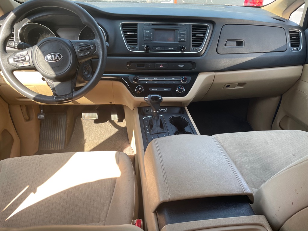 Photo 8 of this KIA SEDONA