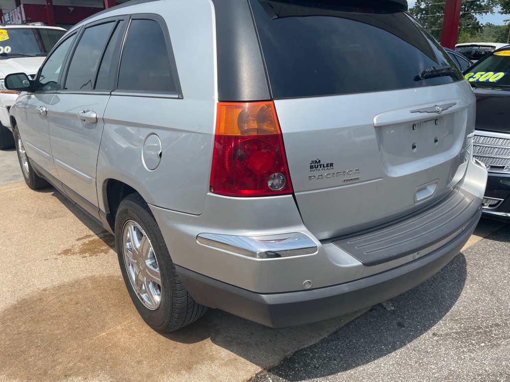 Photo 5 of this CHRYSLER PACIFICA