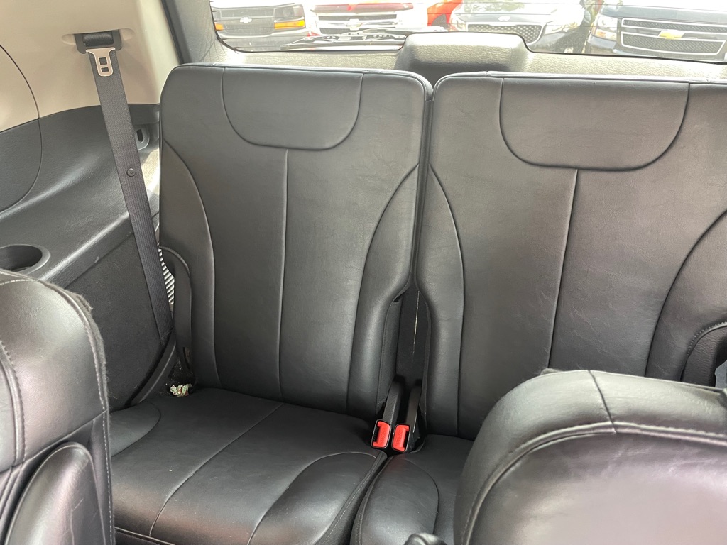 Photo 12 of this CHRYSLER PACIFICA
