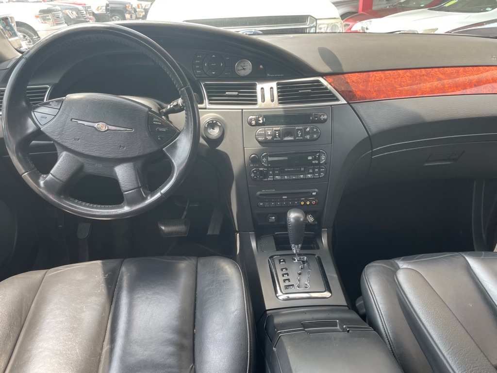 Photo 9 of this CHRYSLER PACIFICA