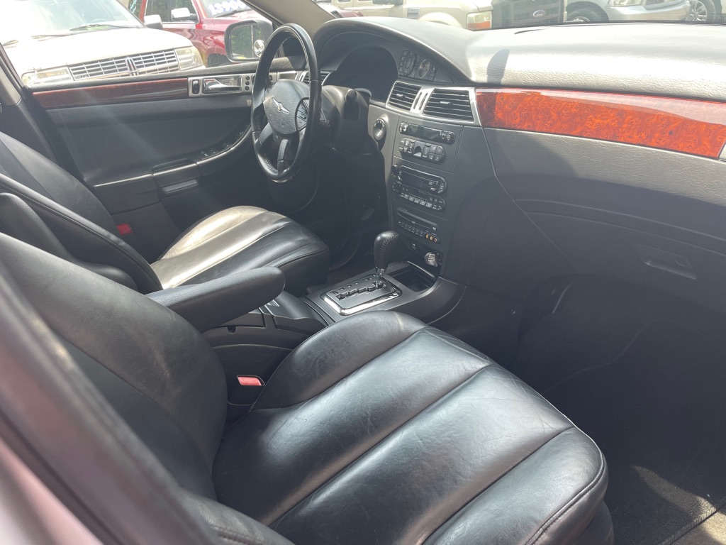 Photo 10 of this CHRYSLER PACIFICA