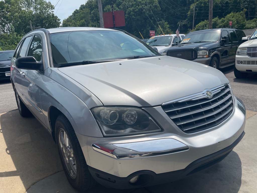 Photo 2 of this CHRYSLER PACIFICA