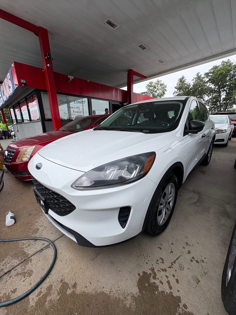 Photo 2 of this FORD ESCAPE