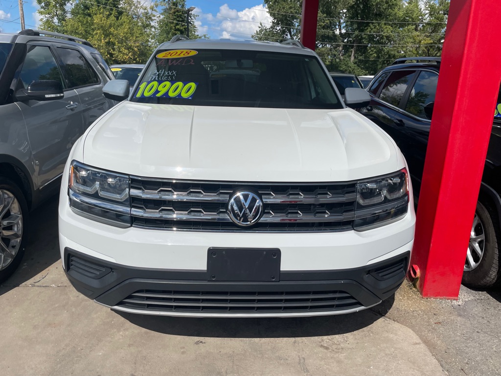 Photo 2 of this VOLKSWAGEN ATLAS