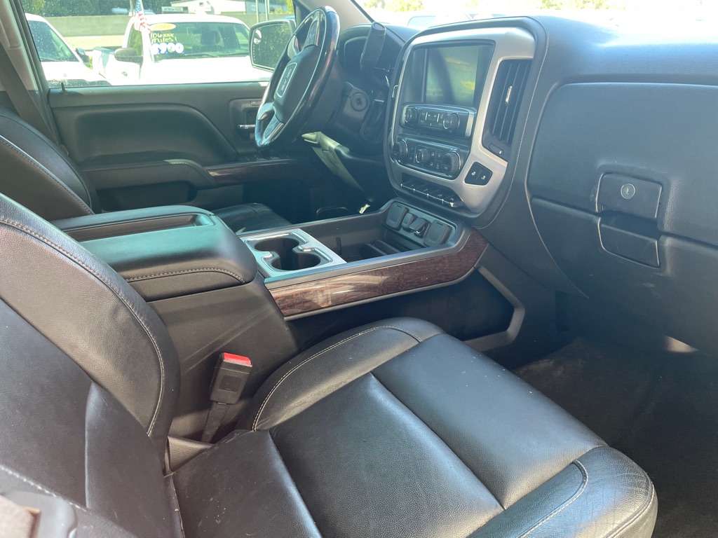 Photo 10 of this GMC SIERRA