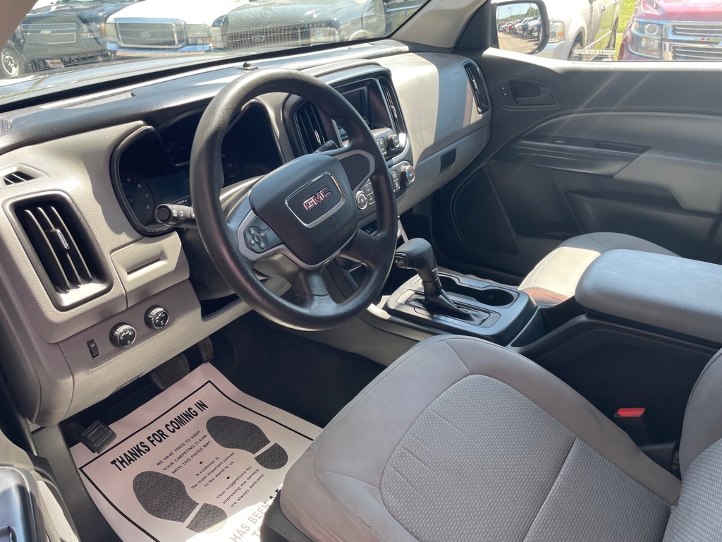 Photo 8 of this GMC CANYON