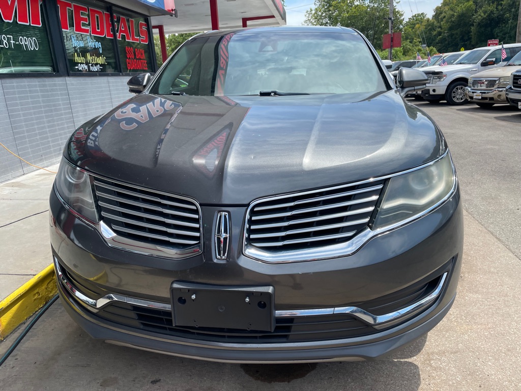 Photo 3 of this LINCOLN MKX