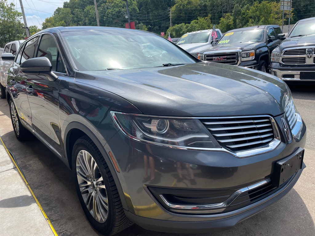 Photo 2 of this LINCOLN MKX