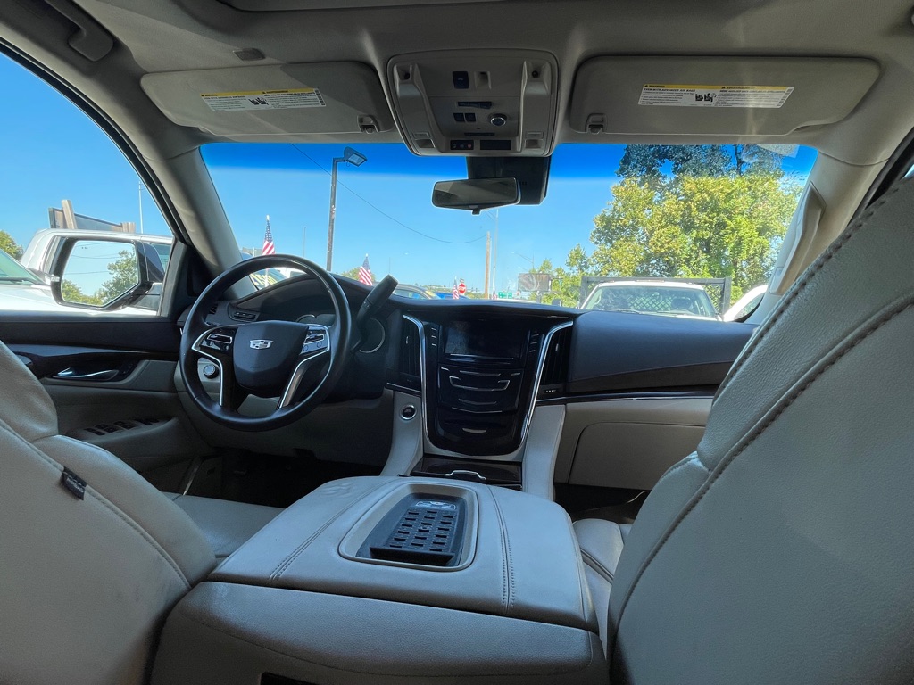 Photo 7 of this CADILLAC ESCALADE