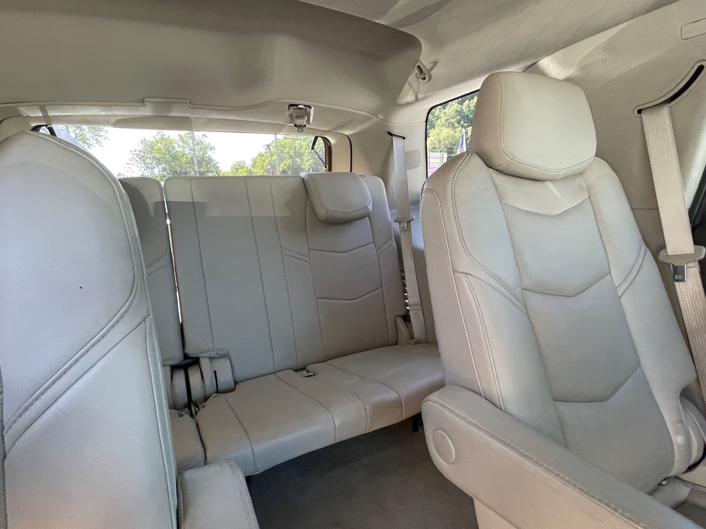 Photo 9 of this CADILLAC ESCALADE