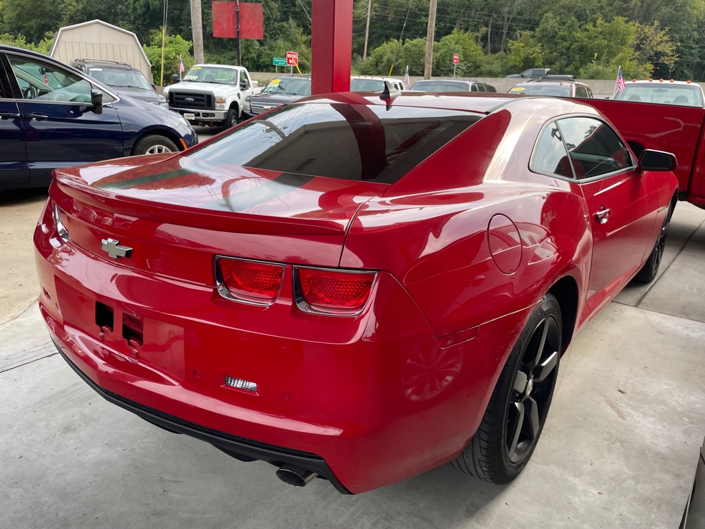 Photo 4 of this CHEVROLET CAMARO