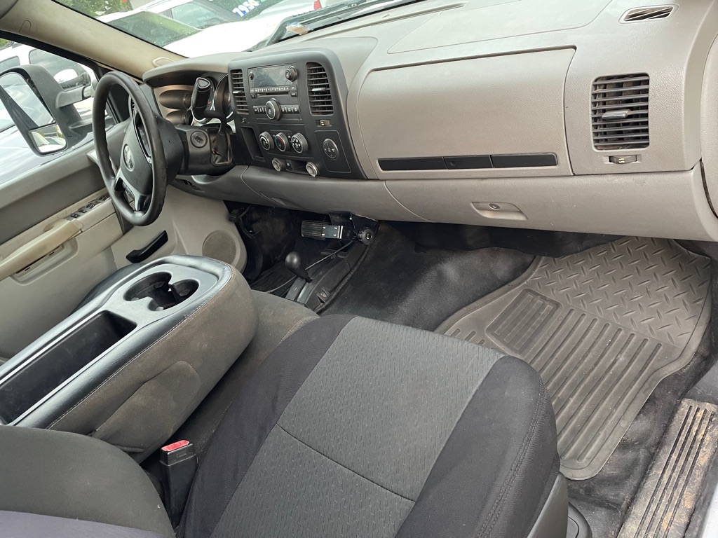 Photo 9 of this CHEVROLET SILVERADO 3500