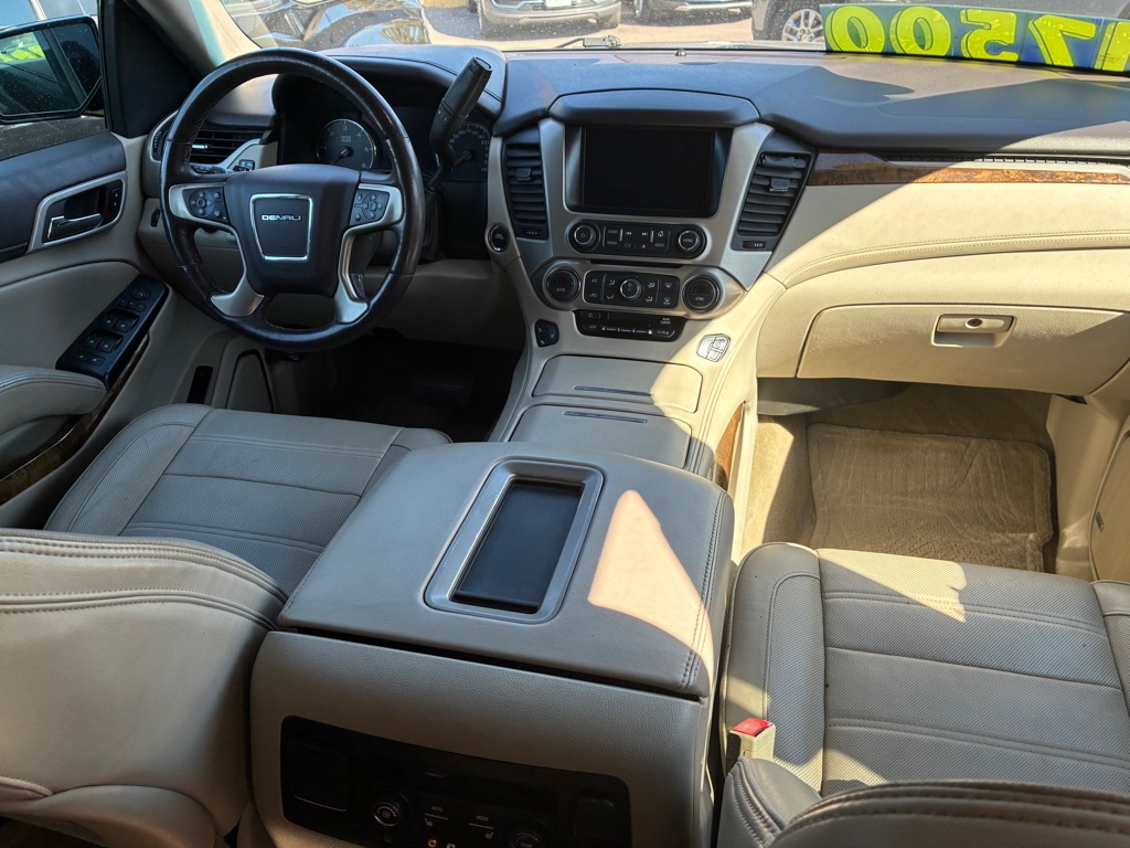 Photo 7 of this GMC YUKON
