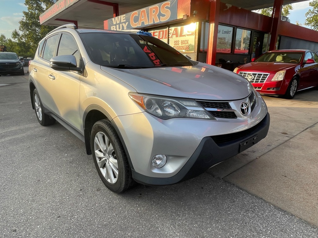 Photo 2 of this TOYOTA RAV4