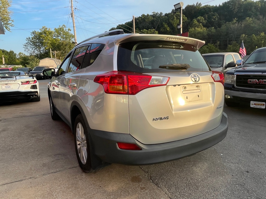 Photo 5 of this TOYOTA RAV4