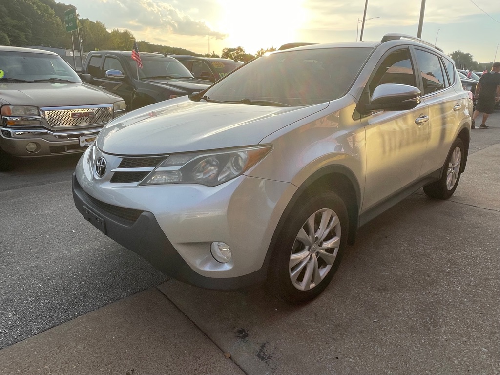 Photo 4 of this TOYOTA RAV4