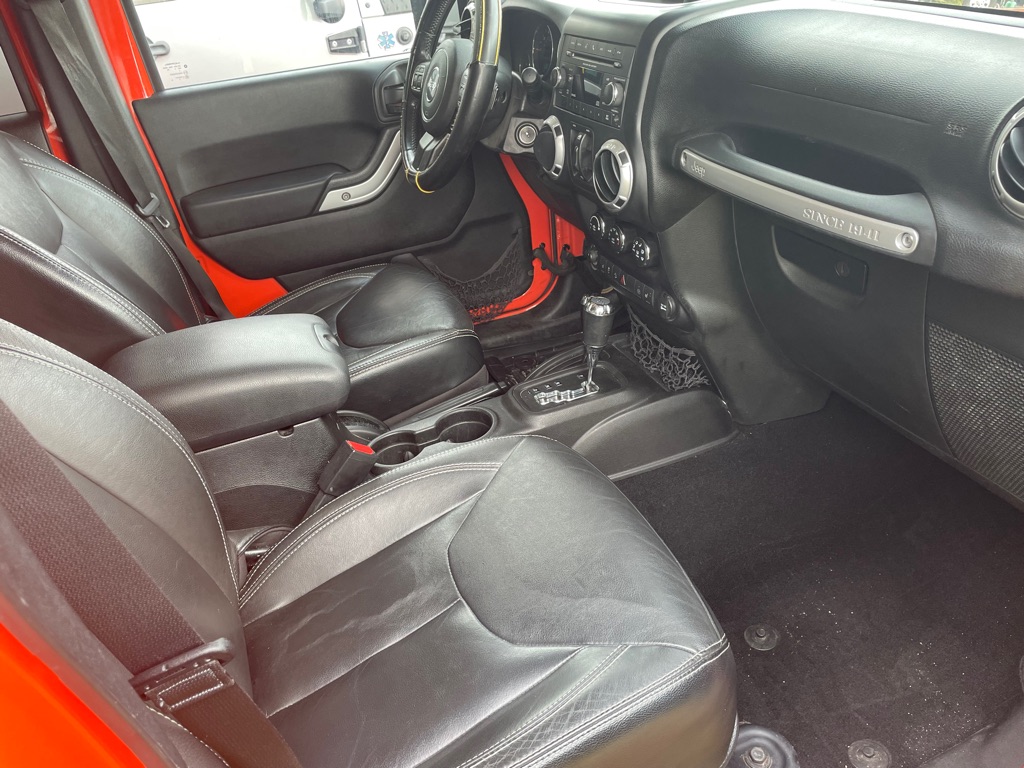 Photo 9 of this JEEP WRANGLER UNLIMI