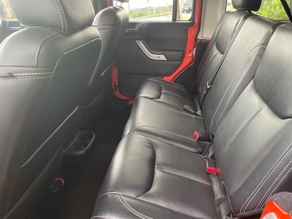 Photo 10 of this JEEP WRANGLER UNLIMI