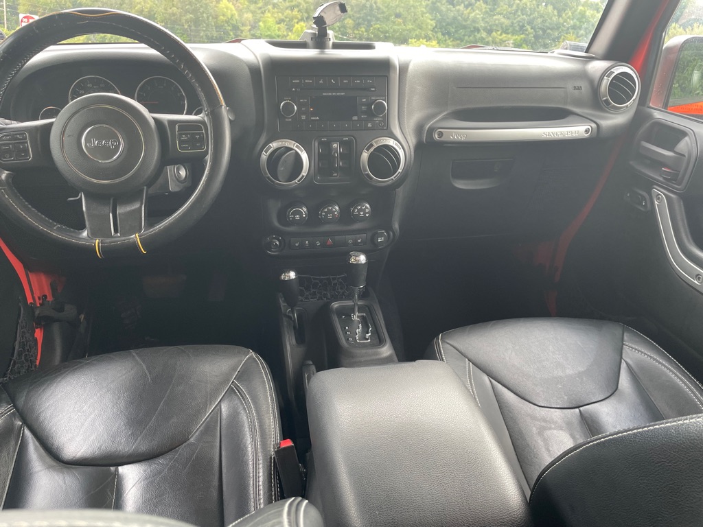 Photo 8 of this JEEP WRANGLER UNLIMI