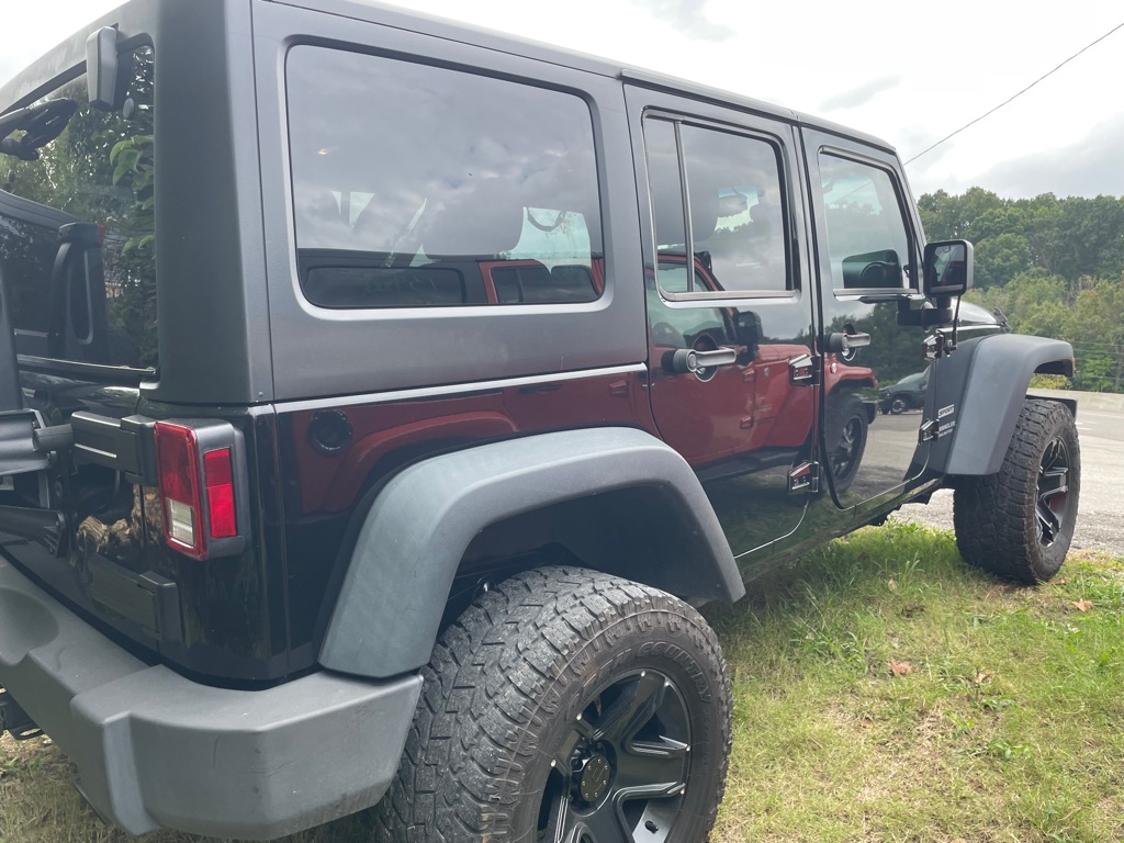 Photo 5 of this JEEP WRANGLER UNLIMI