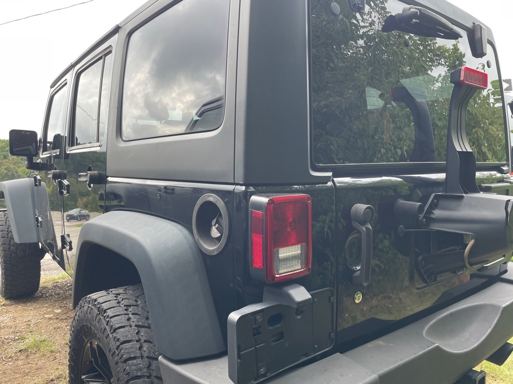 Photo 4 of this JEEP WRANGLER UNLIMI