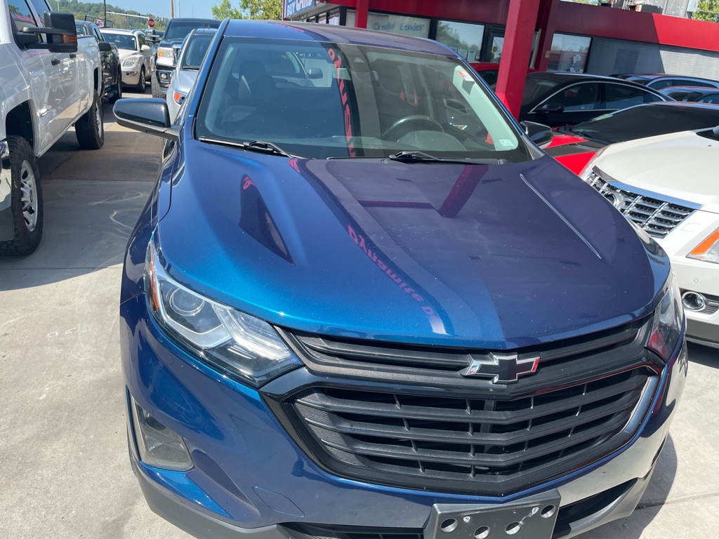 Photo 2 of this CHEVROLET EQUINOX