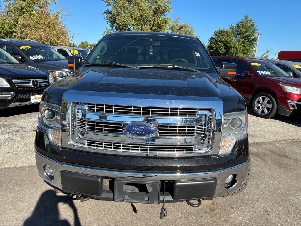 Photo 3 of this FORD F150