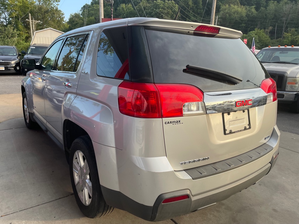 Photo 7 of this GMC TERRAIN