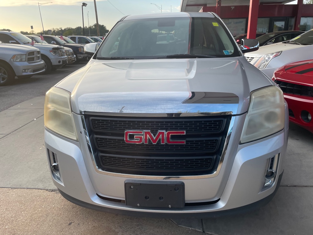Photo 3 of this GMC TERRAIN