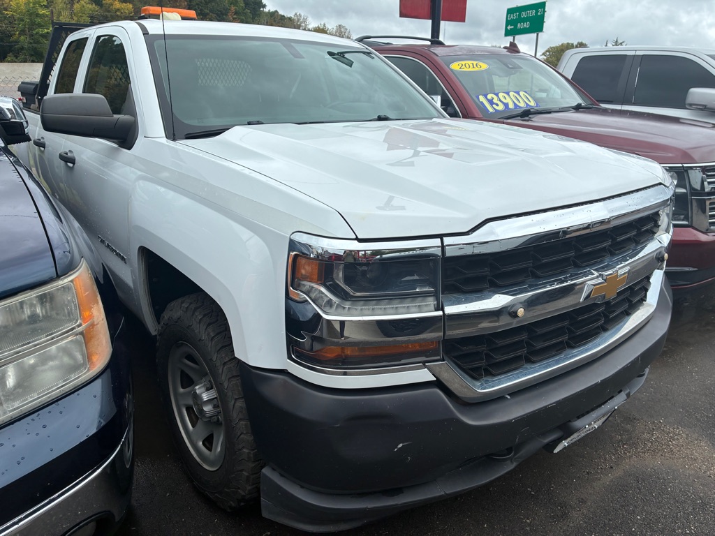 Photo 3 of this CHEVROLET SILVERADO 1500