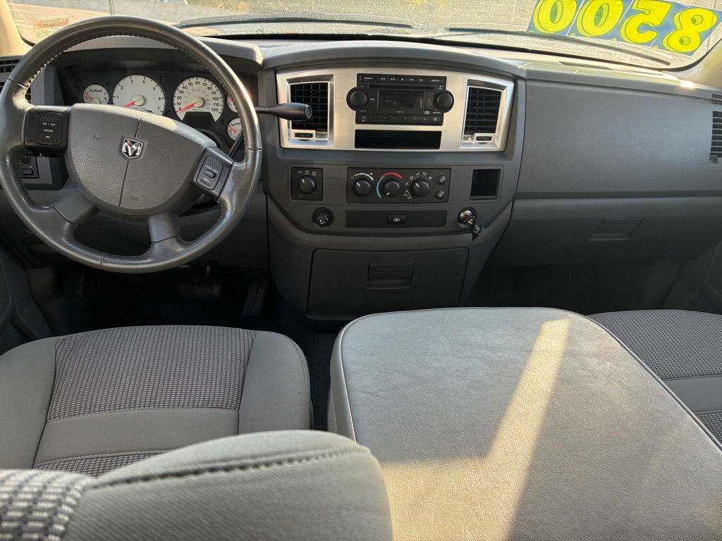 Photo 9 of this DODGE RAM 1500