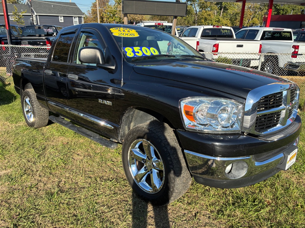 Photo 2 of this DODGE RAM 1500