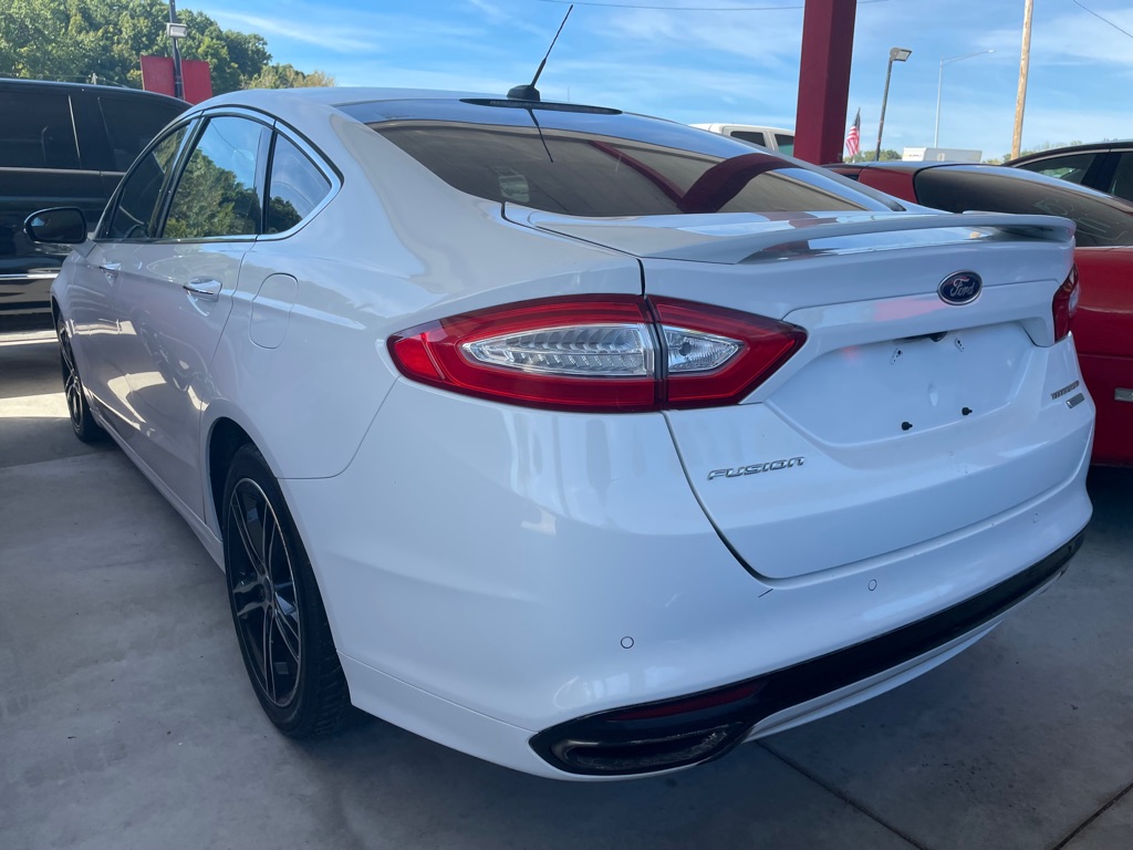 Photo 6 of this FORD FUSION