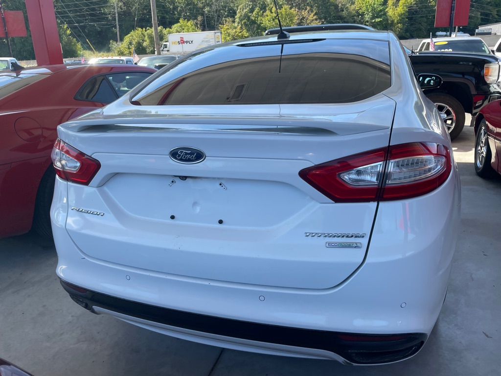 Photo 5 of this FORD FUSION