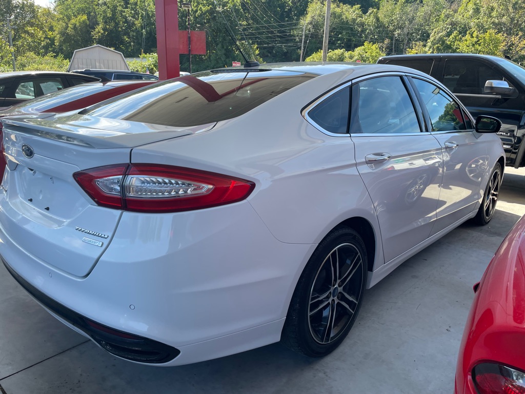 Photo 4 of this FORD FUSION