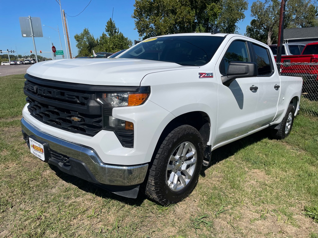 Photo 2 of this CHEVROLET SILVERADO 1500