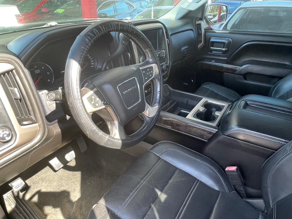 Photo 8 of this GMC SIERRA