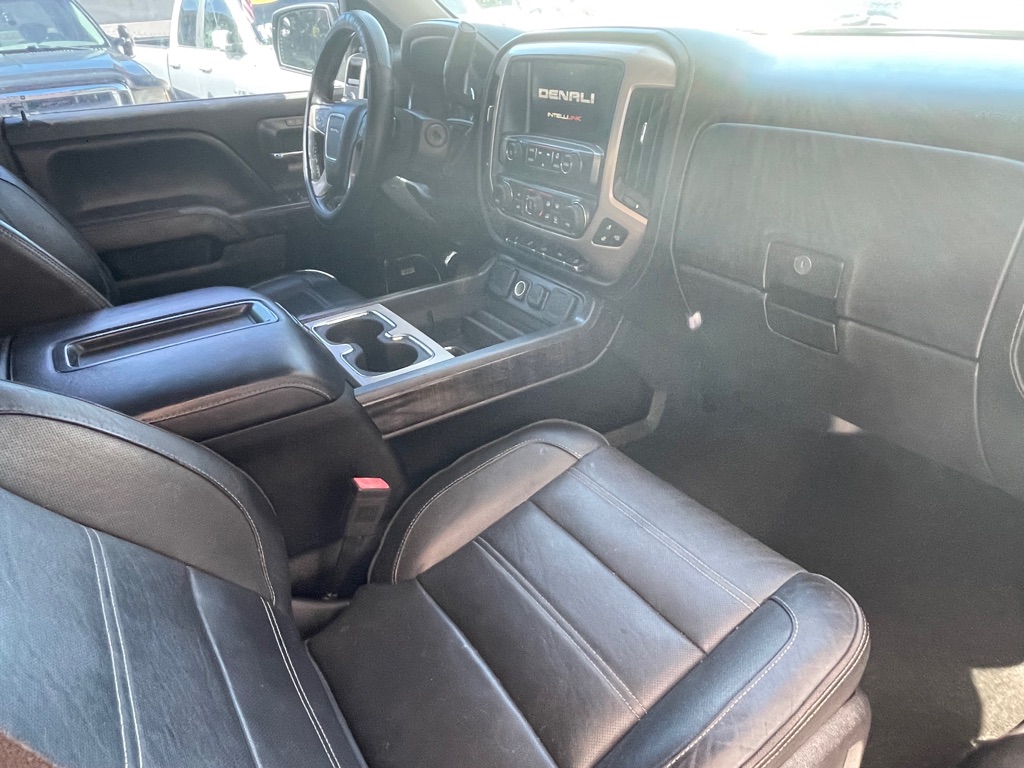 Photo 10 of this GMC SIERRA
